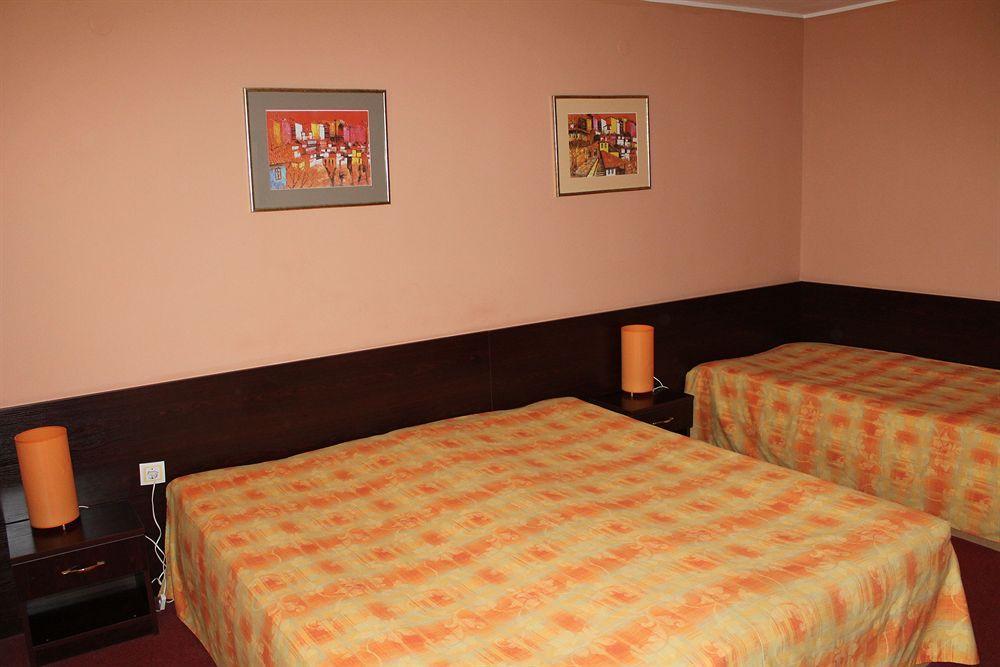 וליקו טורנובו Hotel Elena מראה חיצוני תמונה