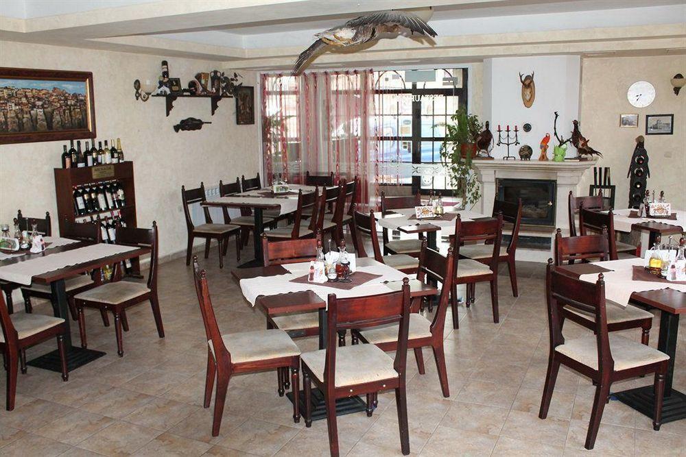 וליקו טורנובו Hotel Elena מראה חיצוני תמונה