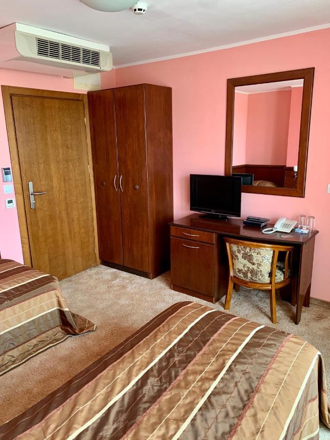וליקו טורנובו Hotel Elena מראה חיצוני תמונה