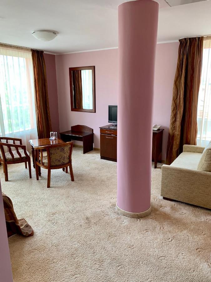 וליקו טורנובו Hotel Elena מראה חיצוני תמונה