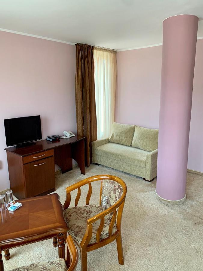 וליקו טורנובו Hotel Elena מראה חיצוני תמונה