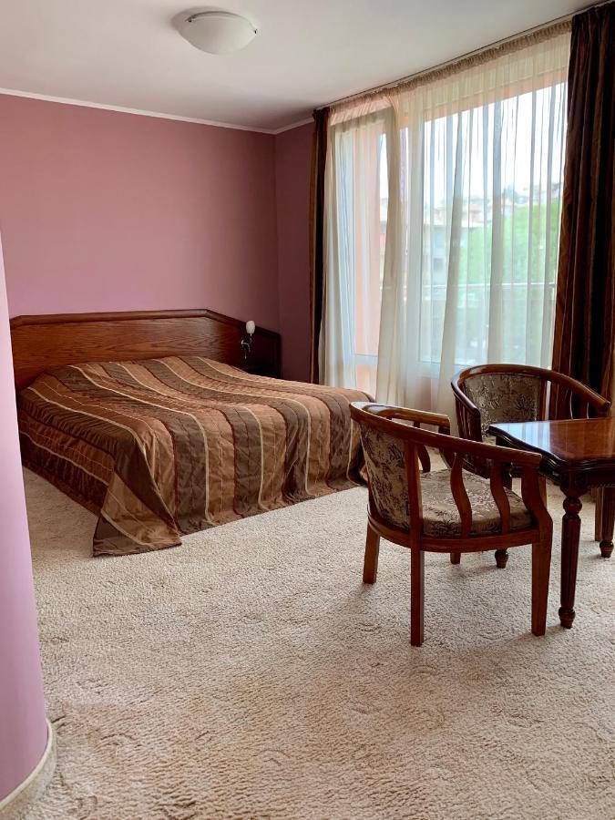 וליקו טורנובו Hotel Elena מראה חיצוני תמונה